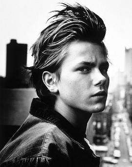 美国名人堂1：凤凰城的溺<span style='color:red'>水</span><span style='color:red'>河</span> American Fame Pt. 1: Drowning River Phoenix